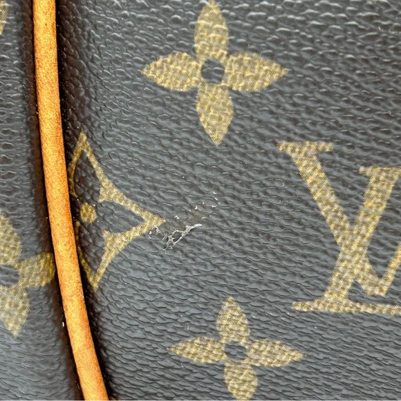 Louis Vuitton Brown Monogram Shoulder Bag - Picture 2 of 16